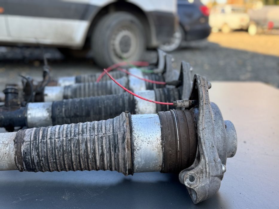 Пневмостійка Audi A6 C6 Передній Пневмобалон Пневмостойка Allroad