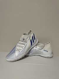 Buty pilkarskie Adidas Predator r. 44