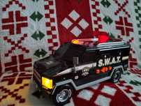 Samochód Swat S.W.A.T sygnały świetlne i dźwiękowe policja auto