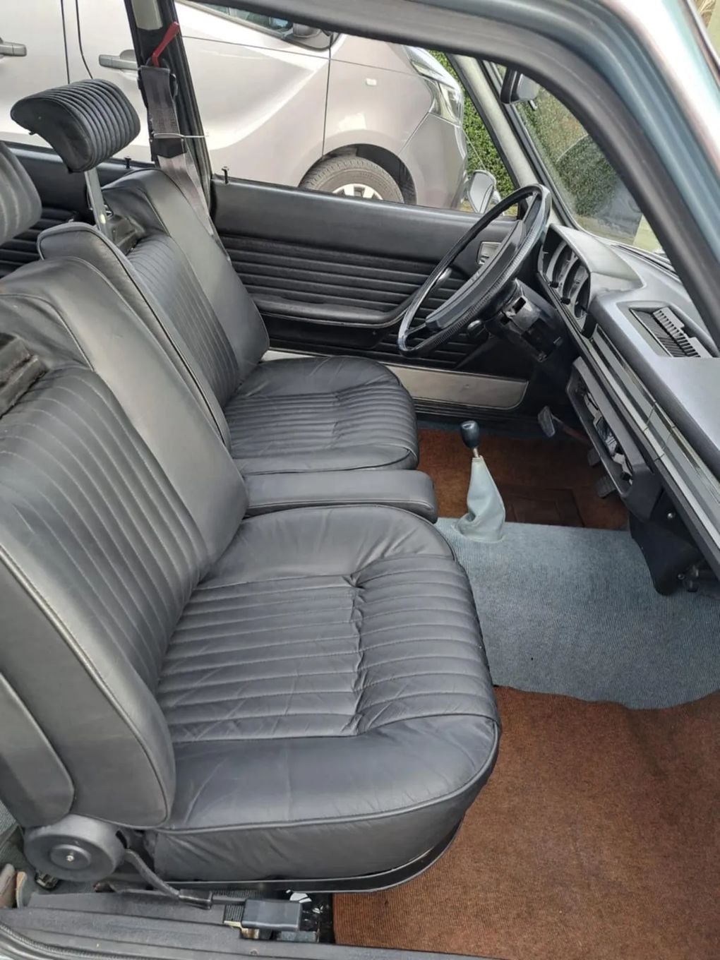 Peugeot 504 Auto sprowadzone z Francji stało ponad 30lat w garażu