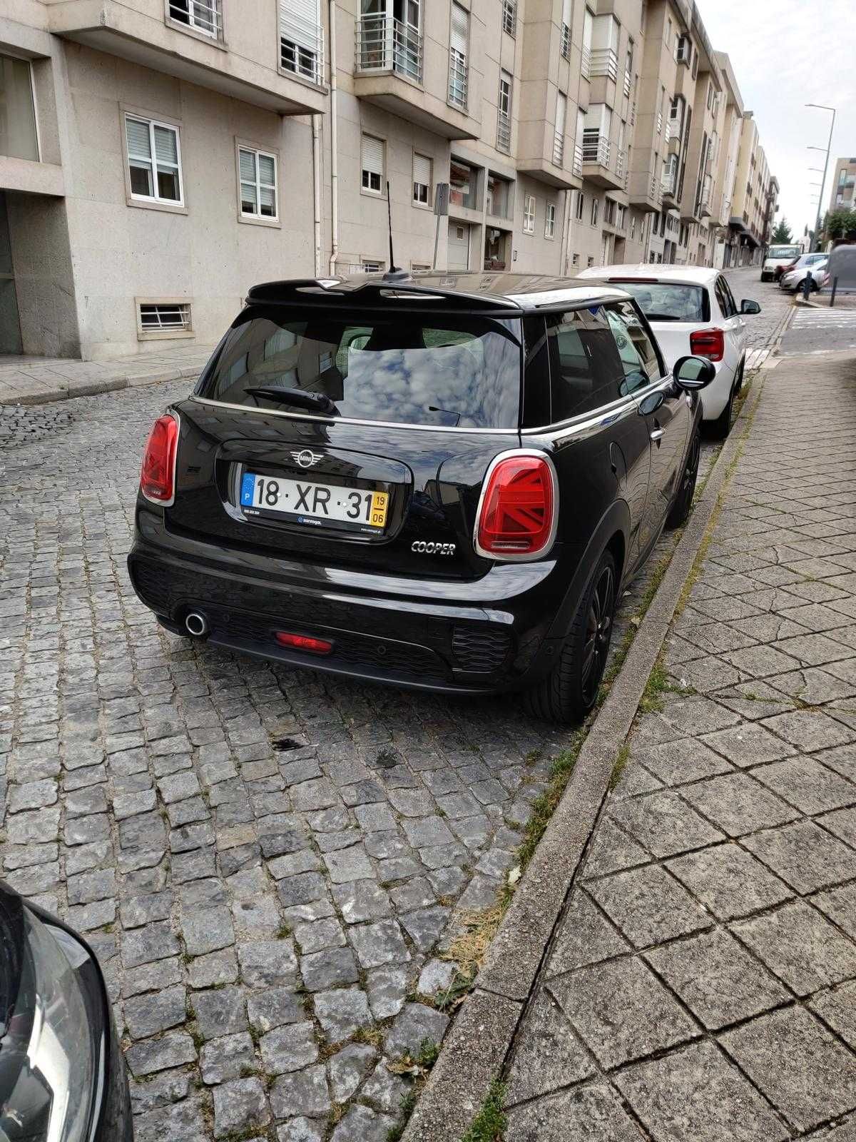 Mini Cooper com Pack John Cooper Works | Automático | Estado Imaculado