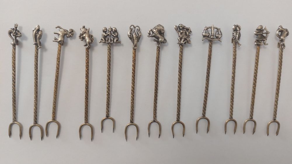 Garfos de aperitivo em prata