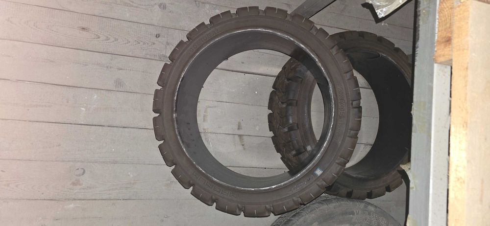 Koła pełne do wózka widłowego