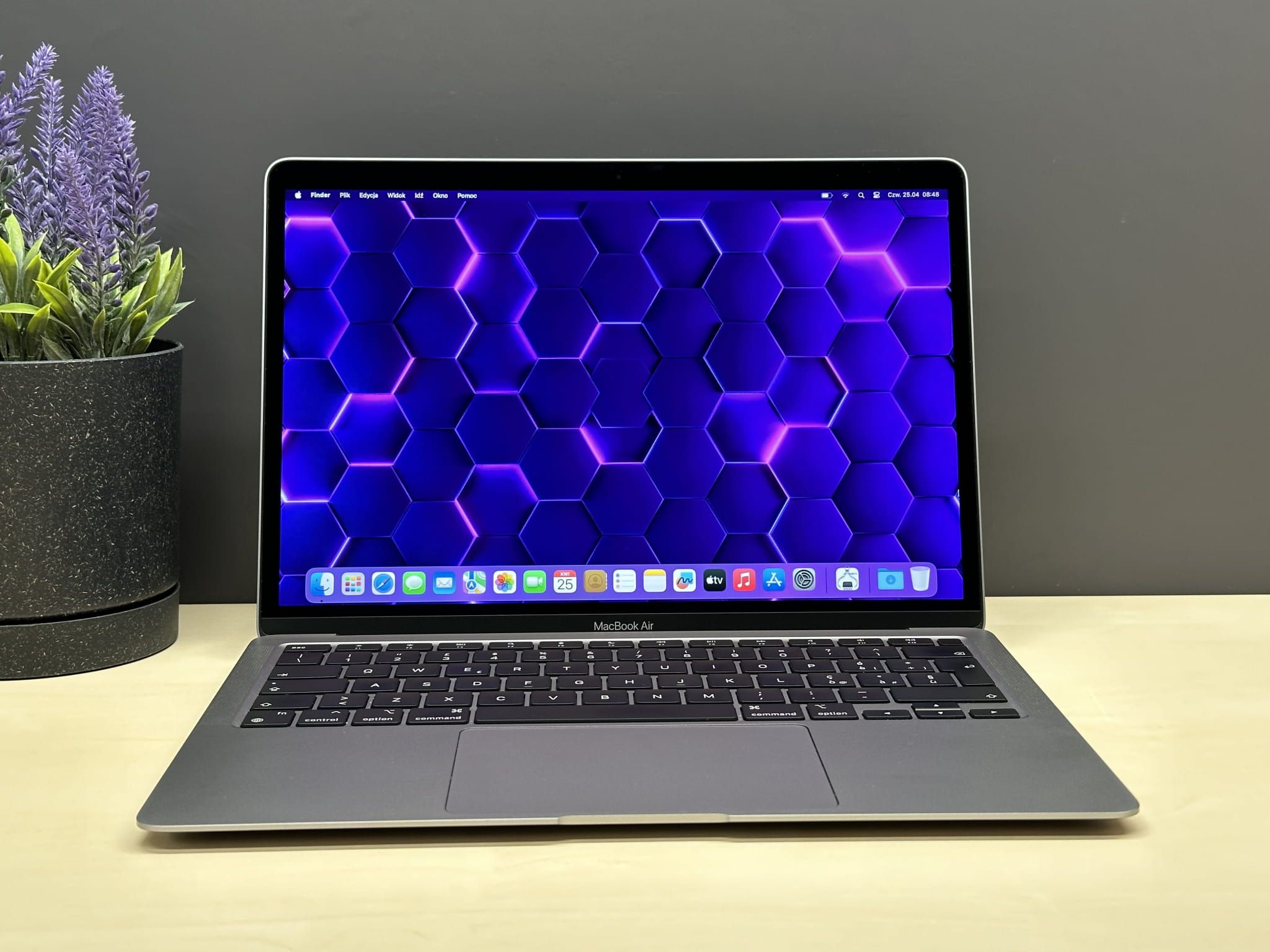 Laptop Apple MacBook Air A2337 | M1 / 16GB / 256GB / 2560x1600 /OUTLET