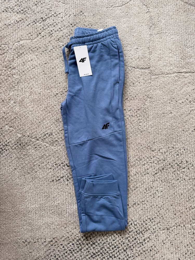 4F nowe spodnie dwu pak 2 pak cienkie rozmiar 164