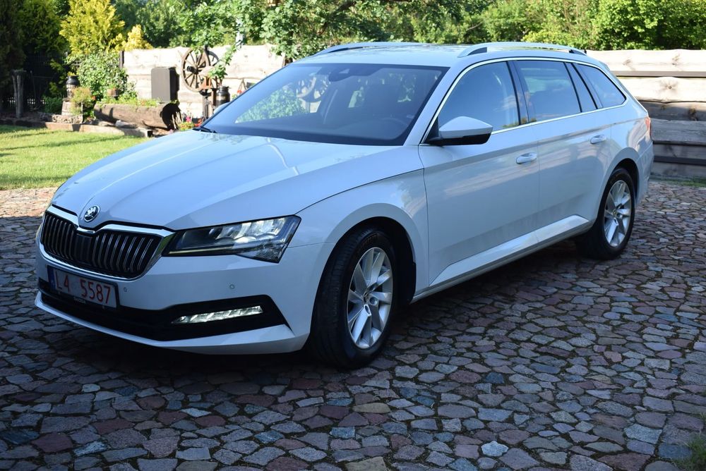 Skoda Superb 2 KPL. ALU. Webasto EL. HAK Multimedia NÓWECZKA! Pełna historia ASO!