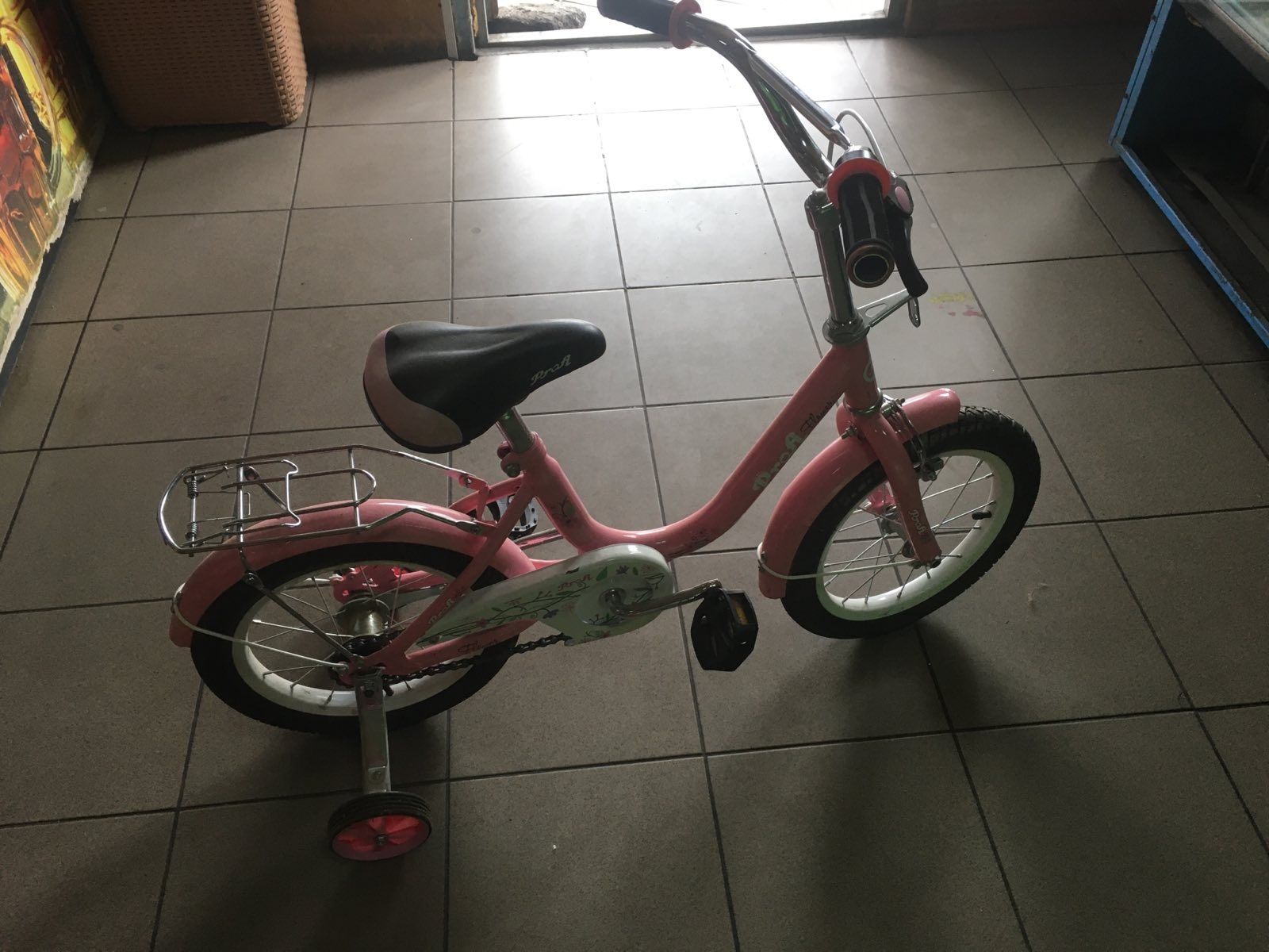 Продам детский велосипед 4-6 лет