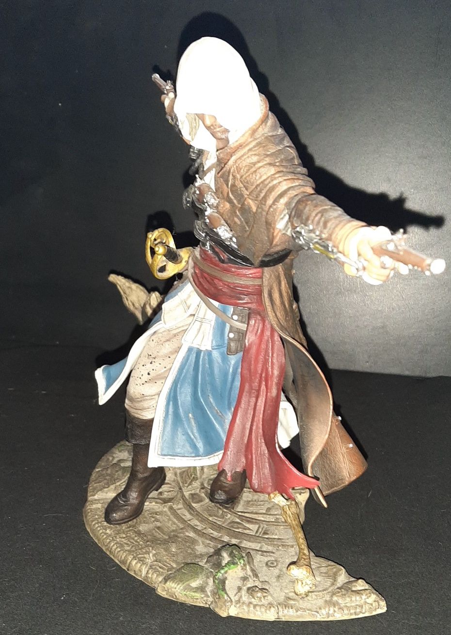 Vendo Estátua/Figura
Assassin's Creed IV: Black Flag (Edward Kenway)