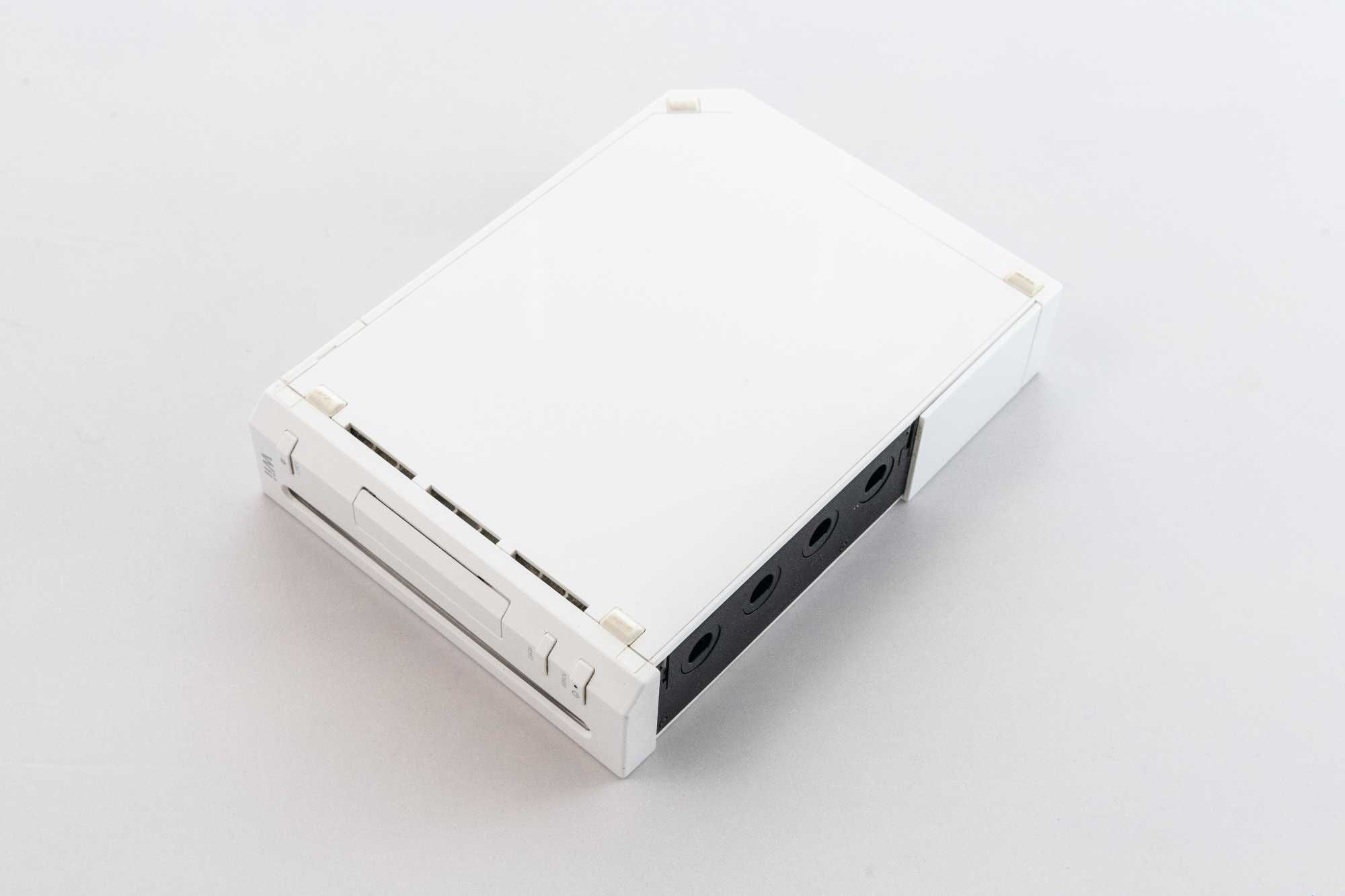 Konsola Nintendo WII RVL-001 wersja europejska + zasilacz + Mario Cart
