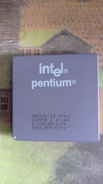 PC kolekcjonerski INTEL 120 MHz
