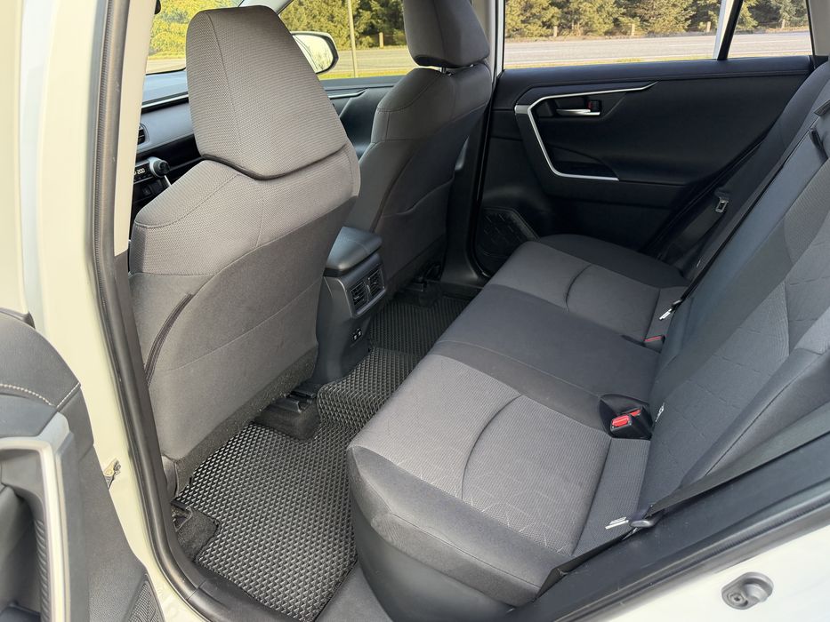 Toyota RAV4 Hybrid 2020 Official