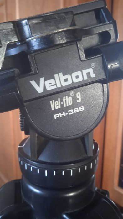 Штатив тринога Velbon PH-368