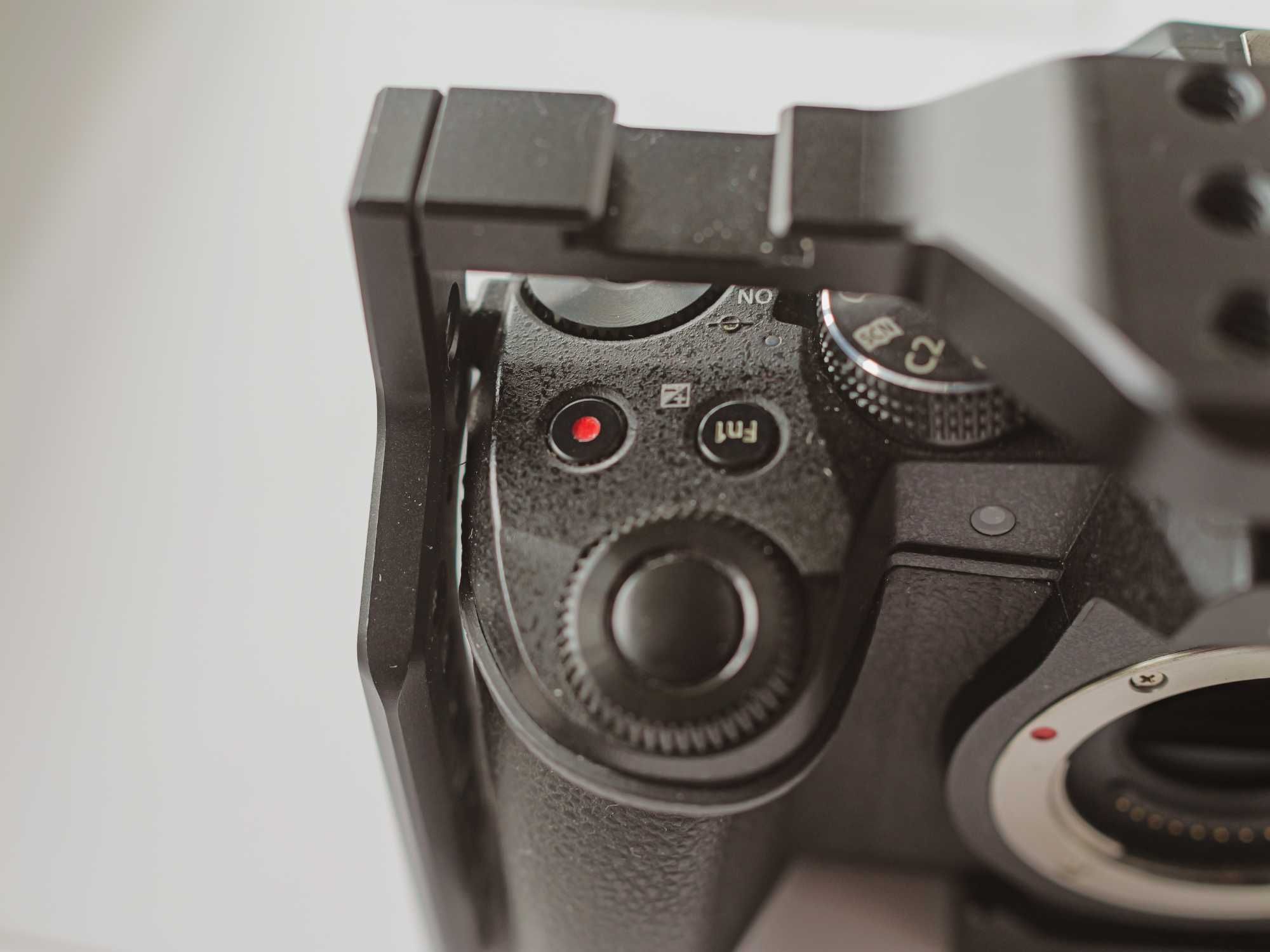Panasonic Lumix DMC-G80 (4К)