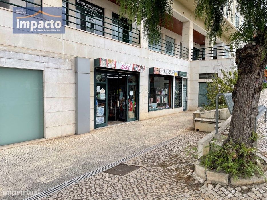 Loja 375 m2, c/ rendimento, Vialonga