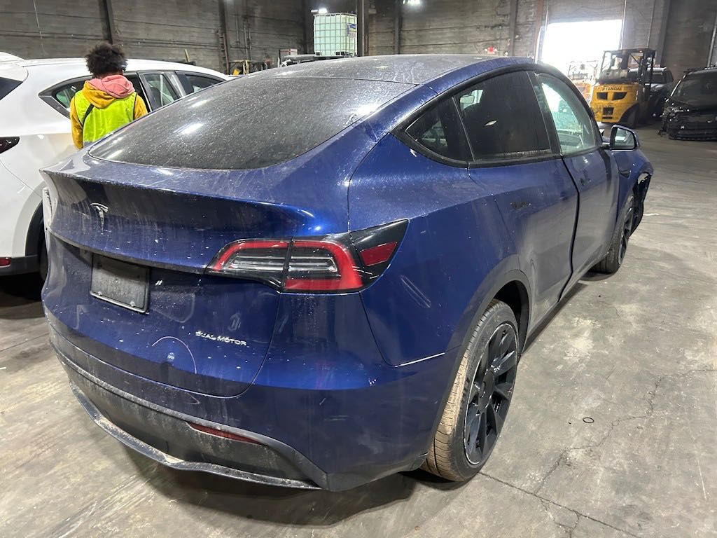 Продам TESLA MODEL Y 2022 Long Range Dual Motor у Києві