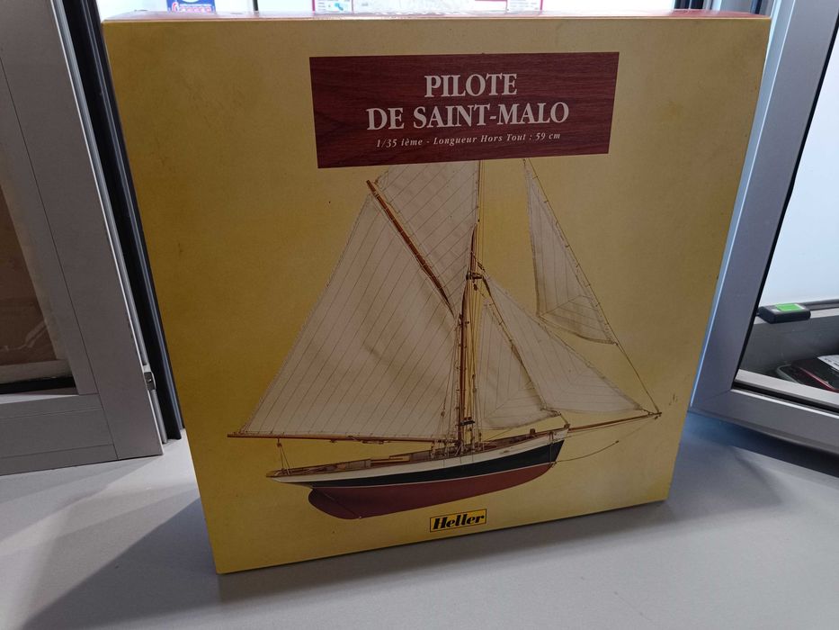 Stary Drewniany Statek do Samodzielnego Złożenia - "Made in France"