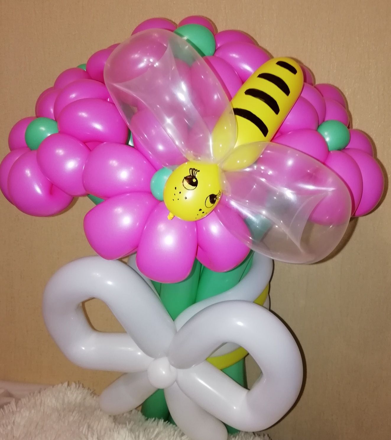 Букет із повітряних кульок. Букет из воздушных шаров