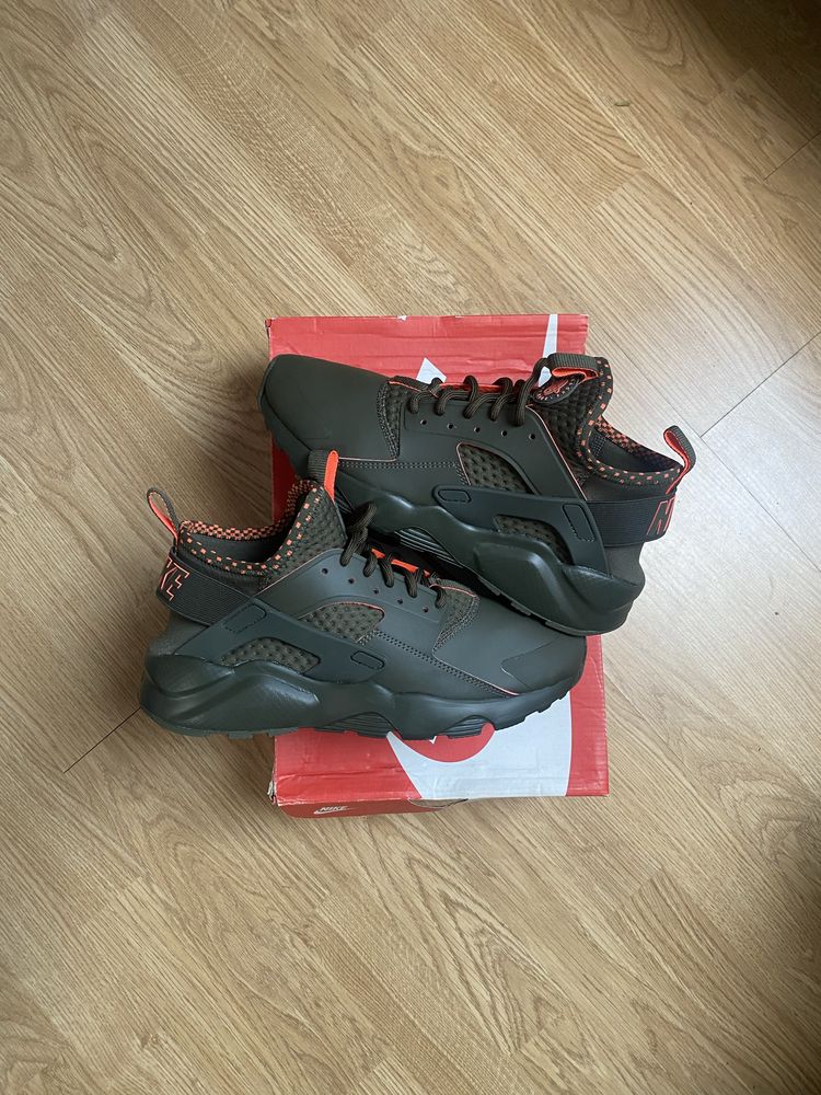 nike air huarache run ultra se cargo khaki 2017 us8.5 nowe
