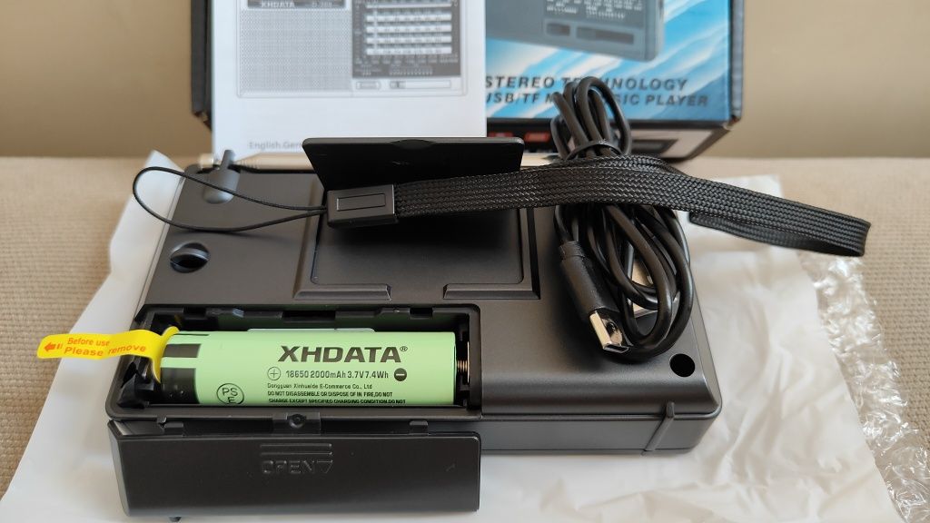 Радіоприймач XHDATA D-368 FM/AM/SW/УКХ MP3, Bluetooth, акумулятор