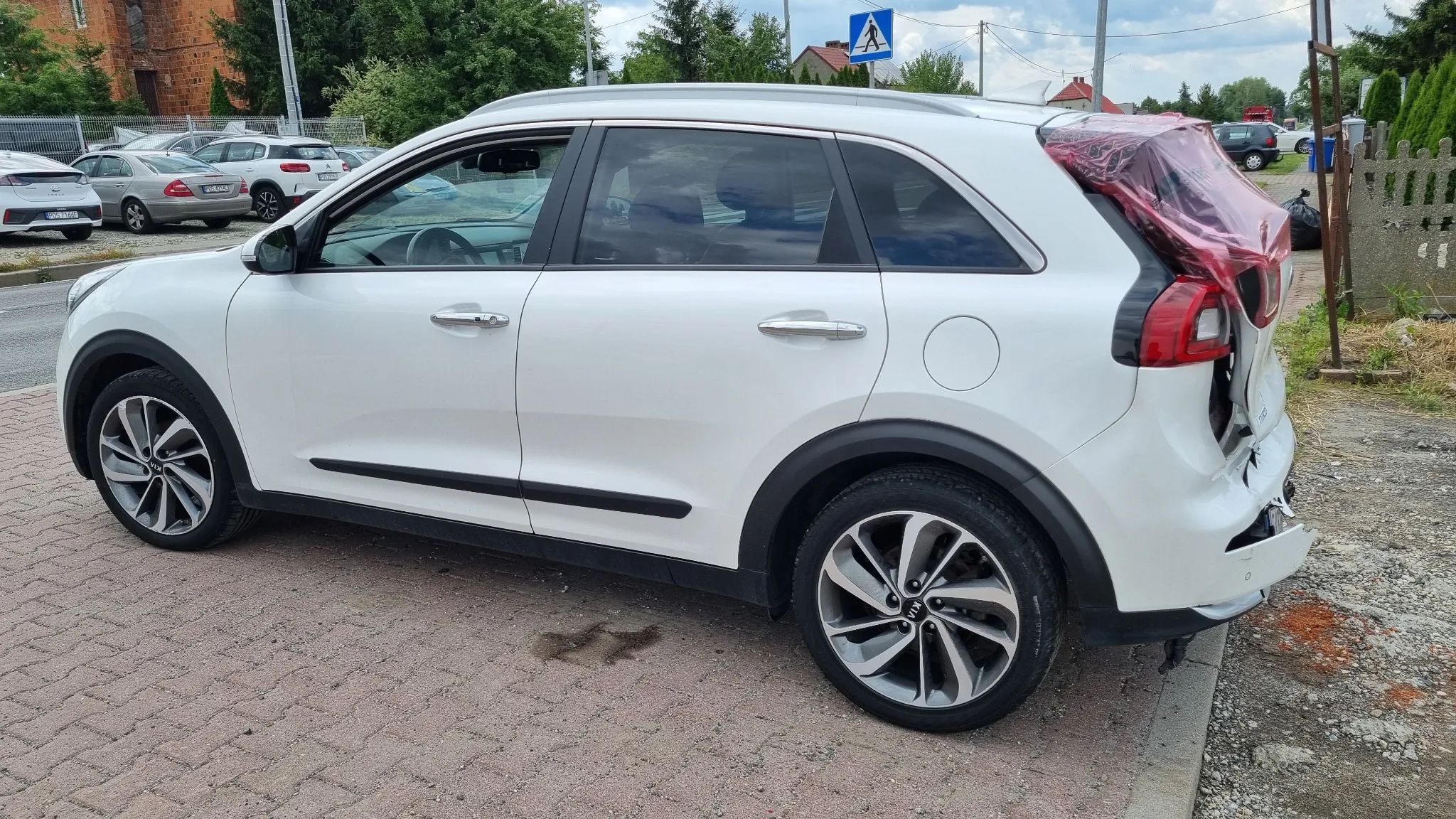 Kia Niro 1,6 Hybryda Automatyczna Skrzynia Biegów Skórzane Fotele Kamera cofani