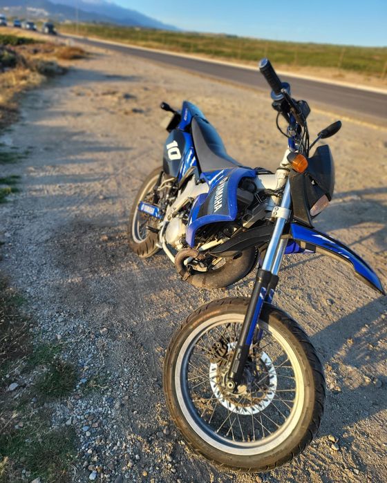 Mota Yamaha DT 50 supermotard