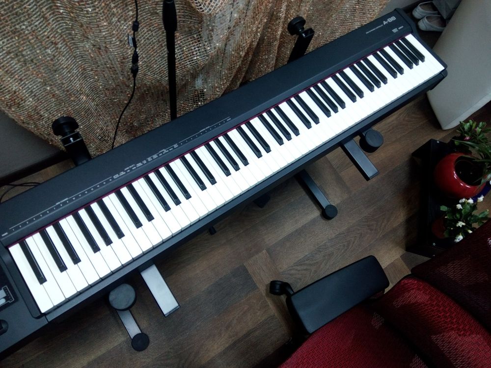 Roland A-88 (Mk1) - Profesjonalna klawiatura MIDI + soft case