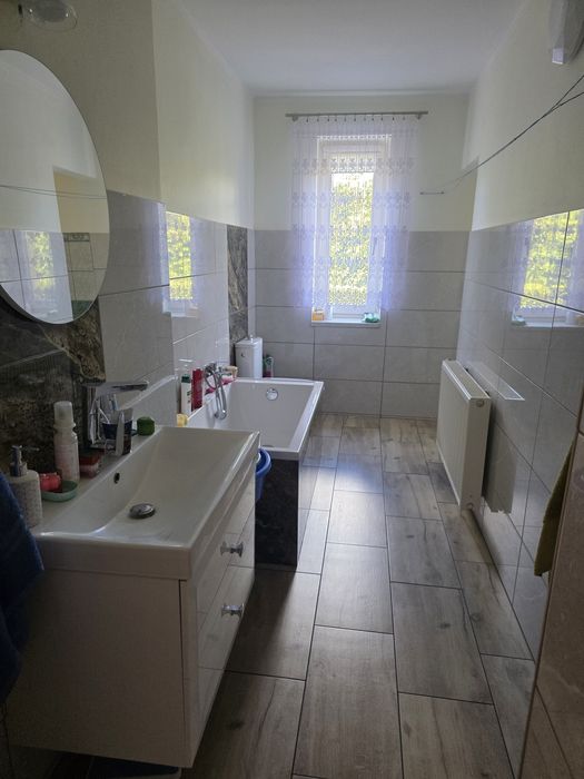 Sprzedam dom w zabudowie bliźniaczej