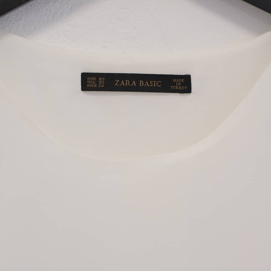 Blusa branca, Zara, tamanho XS, como nova