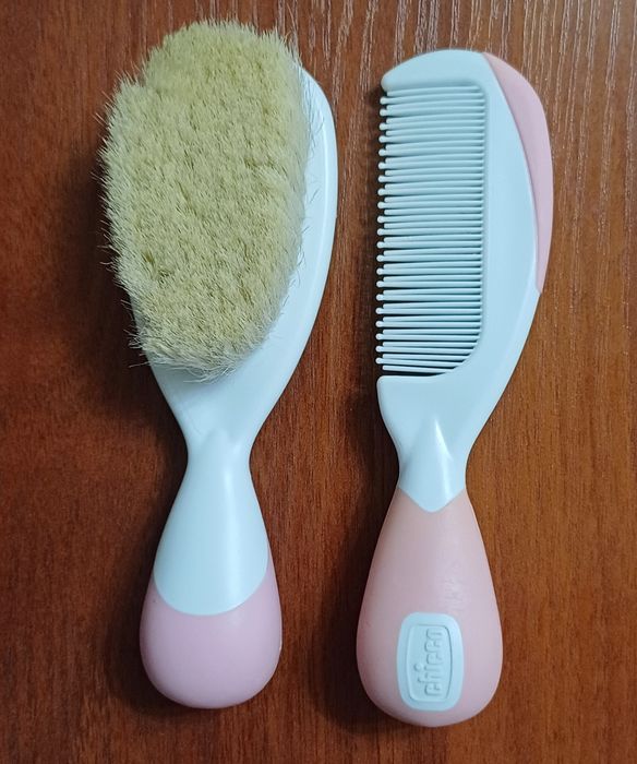 Набір Chicco Щітка натуральна та гребінець Рожевий