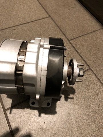 Alternator Fiat 126p