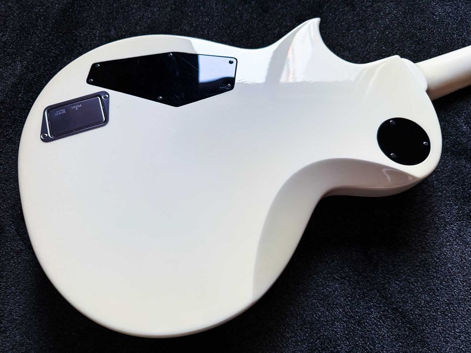 ESP Edwards E-MA-135C Eclipse Snow White 2011