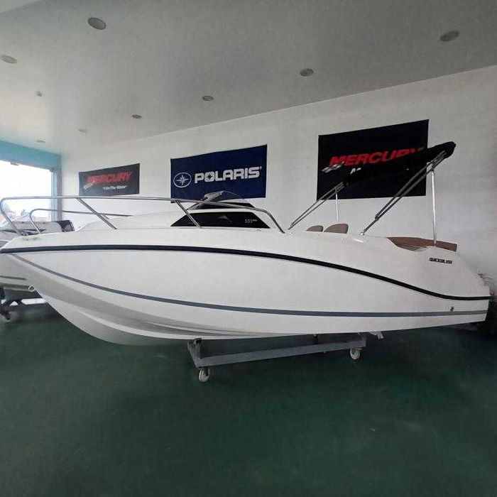Quicksilver Activ 555 Cabinado c. Mercury 115hp CT ELPT EFI NOVO