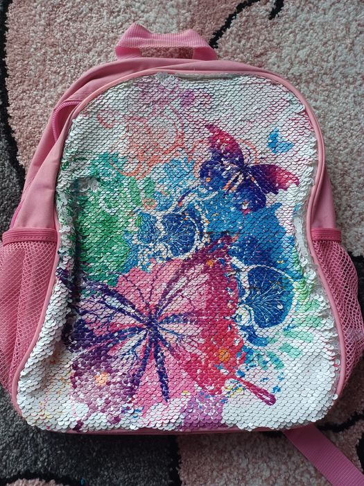 Różowy plecak z cekinami