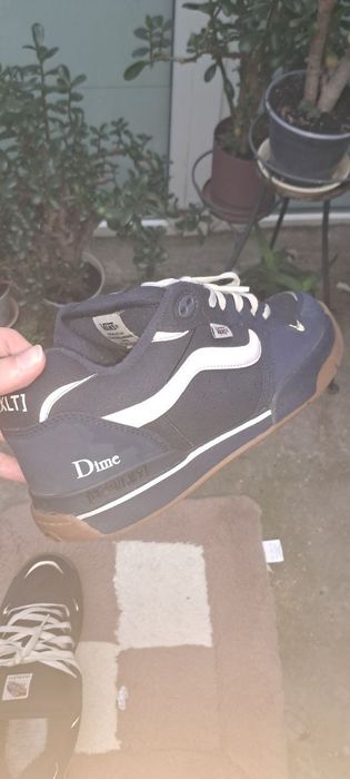 Vans x Dime Rowley xlt Navy Blue дутыши
Состоянее отличное
Размер:44 (