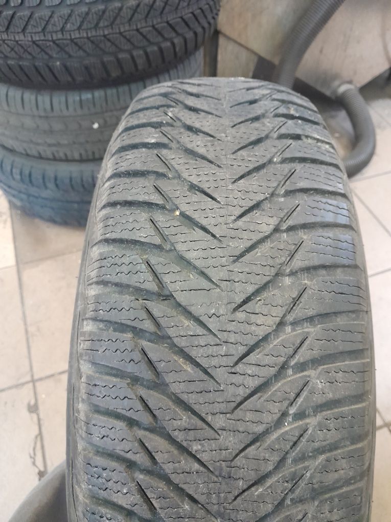 Opona 195/65r15 91t Goodyear UltraGrip 8 zima 1 szt pojedyncza