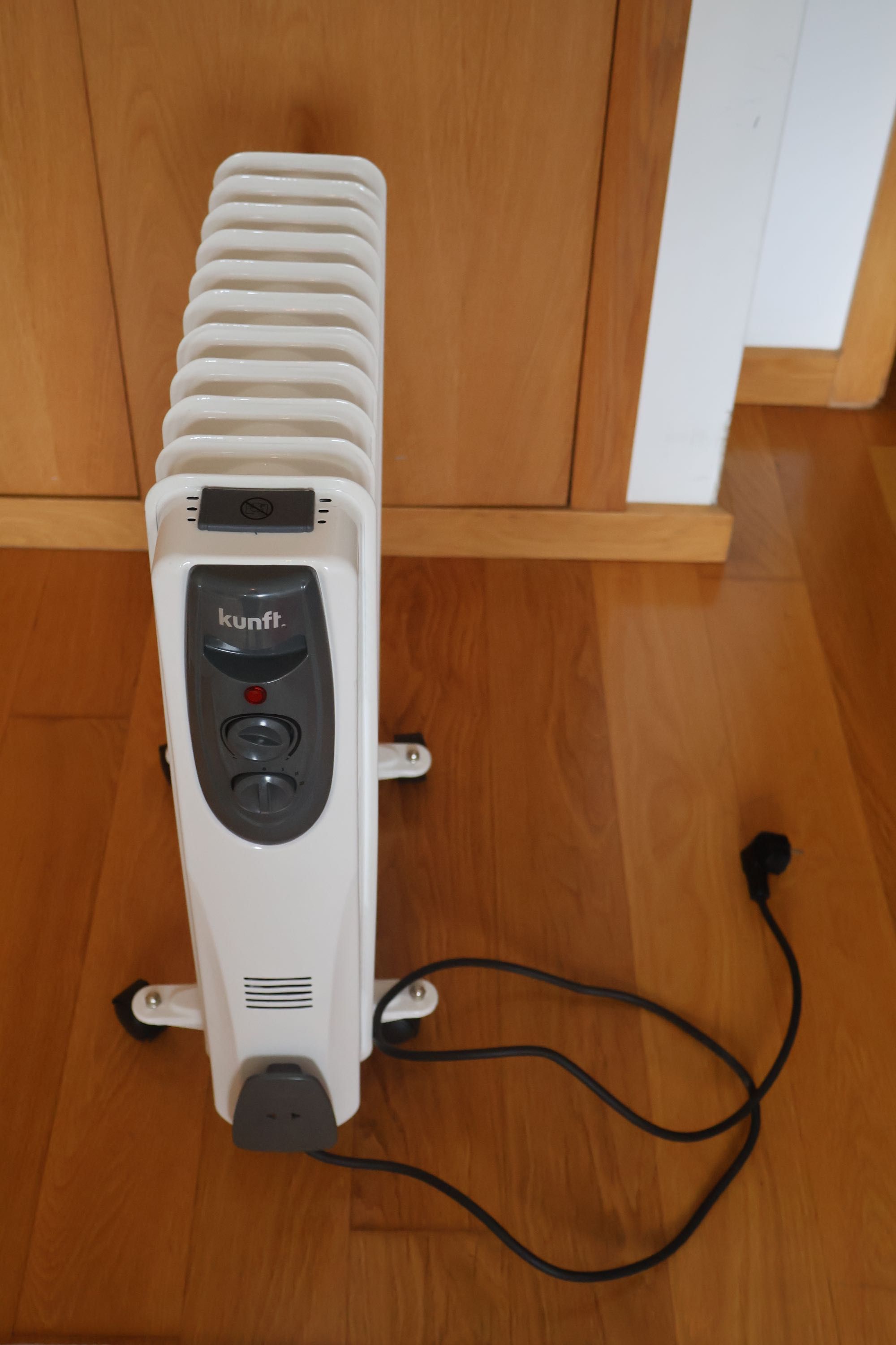 Radiador a Óleo 2500W KOR-1319  KUNFT