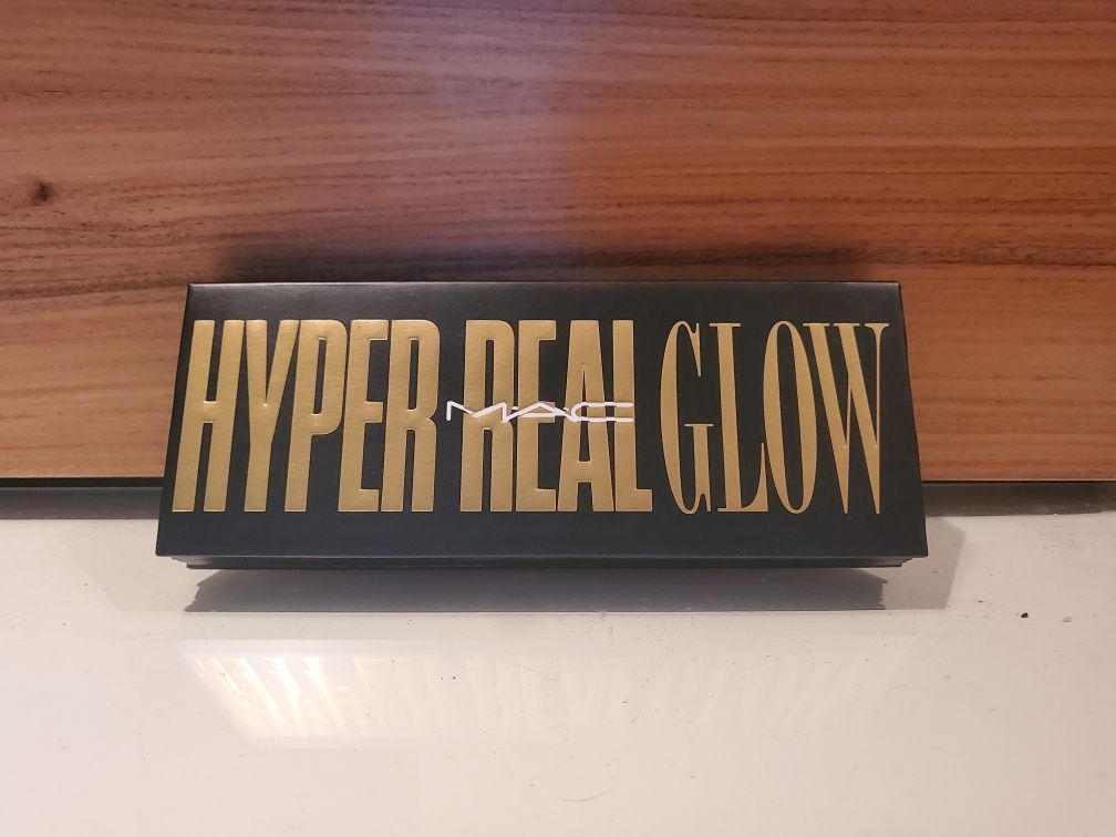 MAC Cosmetics paleta 3 rozświetlaczy Hyper Real Glow Palette