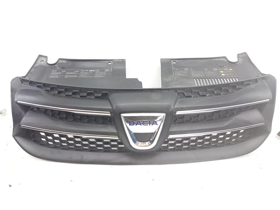 GRILL ATRAPA ZNACZEK PRZÓD DACIA SANDERO II STEPWAY
