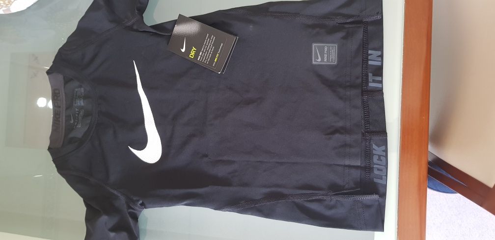 T-shirt Nike criança