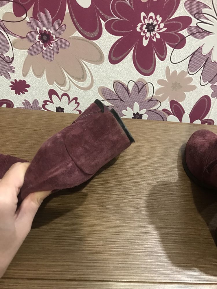 Продам взуття