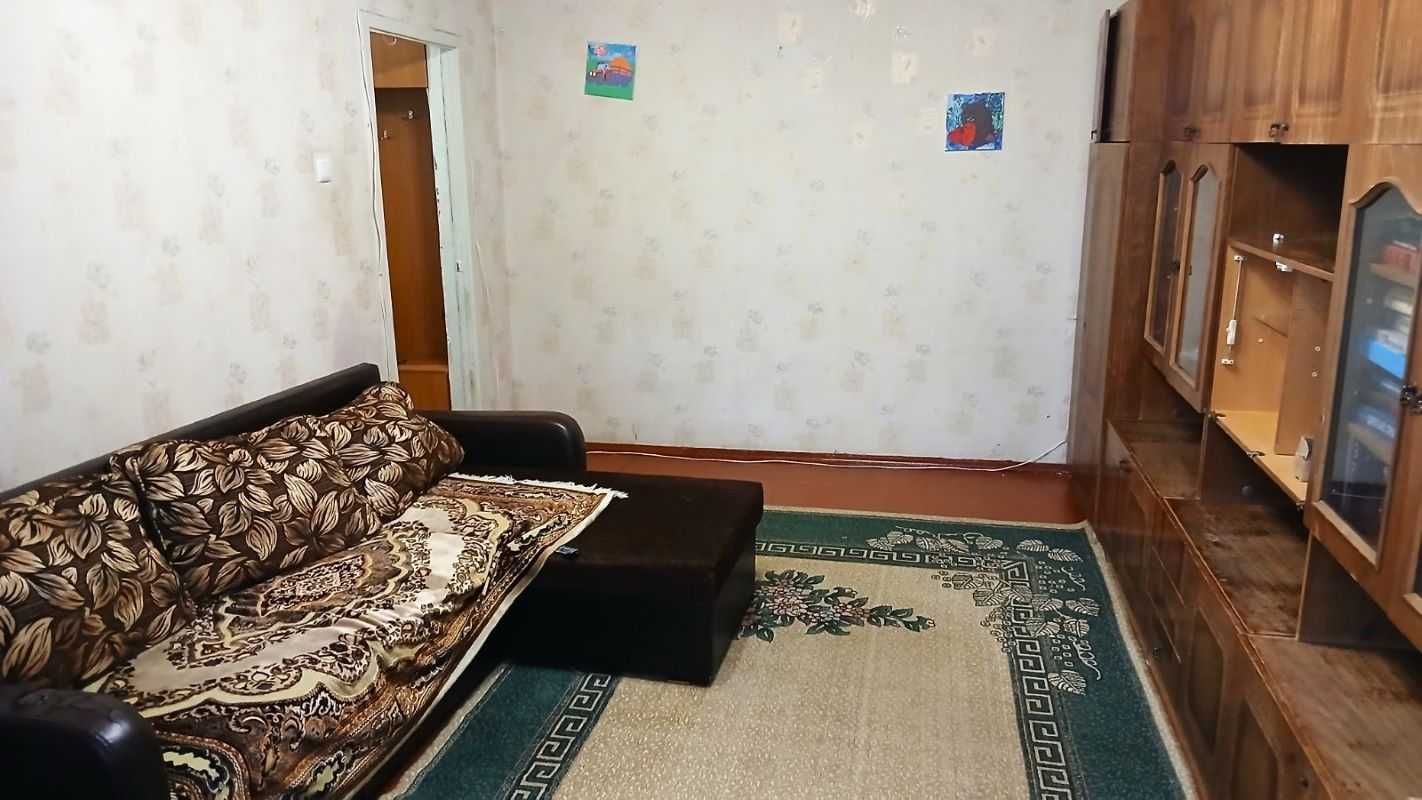 2 ком. квартира, Троещина, ул. Сержа Лихваря (Сабурова), 5