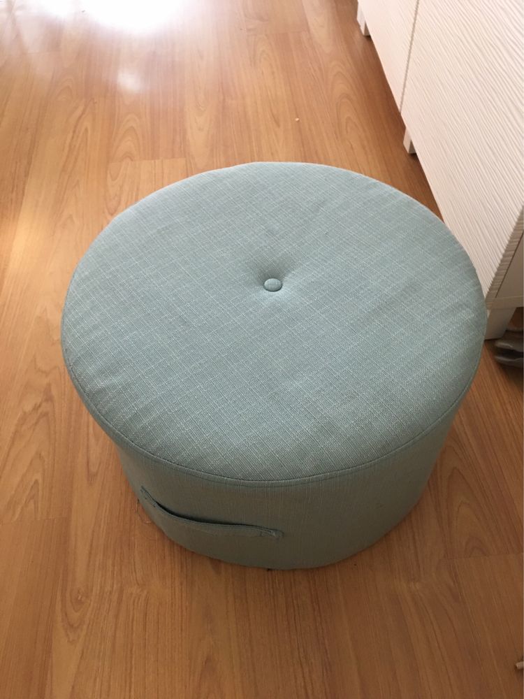 Puff azul mar forma circular