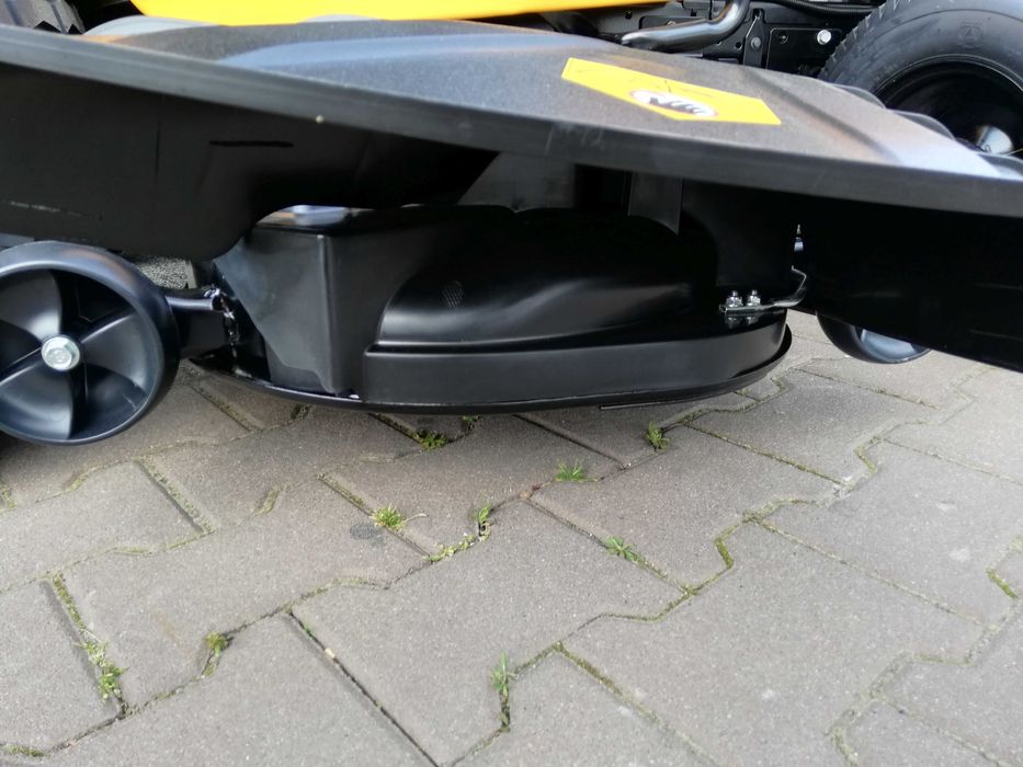 Traktor ogrodowy Cub Cadet XT3QS127 Kawasaki 22KM blokada dyferencjału