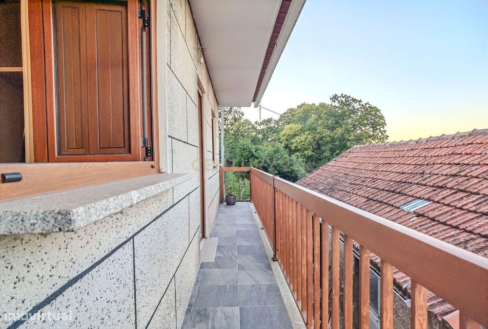 Moradia Totalmente Remodelada em Contença, Pedregal – a 6 km de Cinfãe