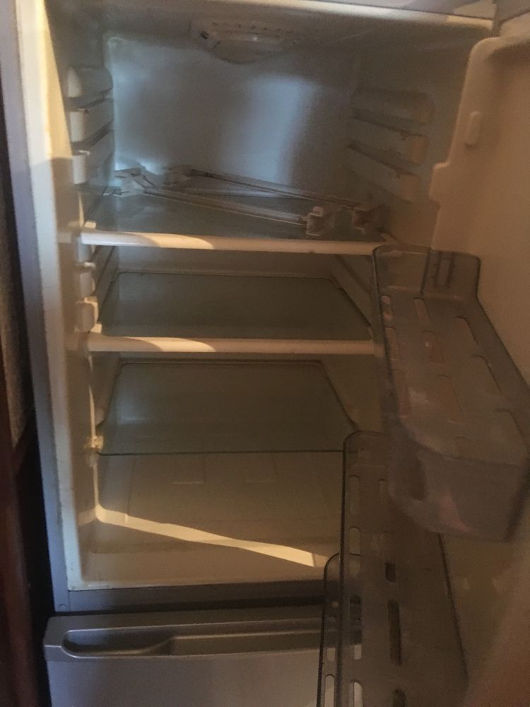 Продам холодильник