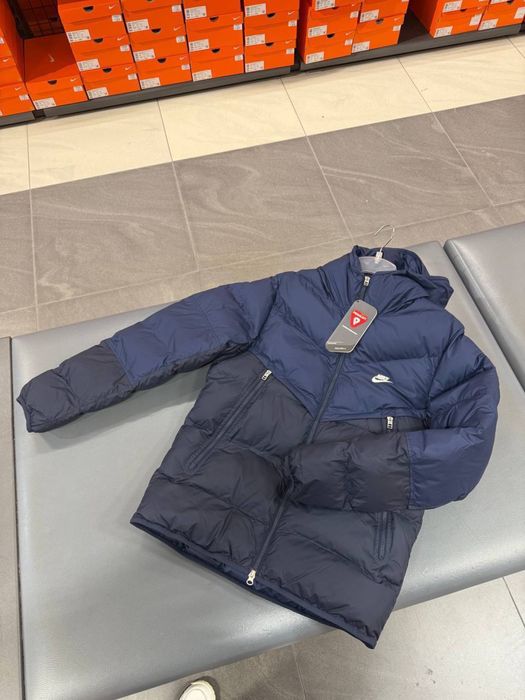 Пуховик чоловічий Nike Stormfit