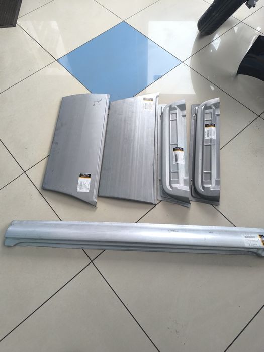 Рем частини передніх дверей Mercedes Benz Sprinter Спрінтр