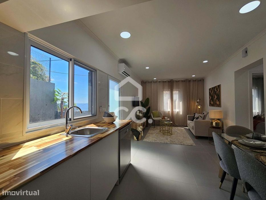 Moradia com 2 Quartos - Povoação