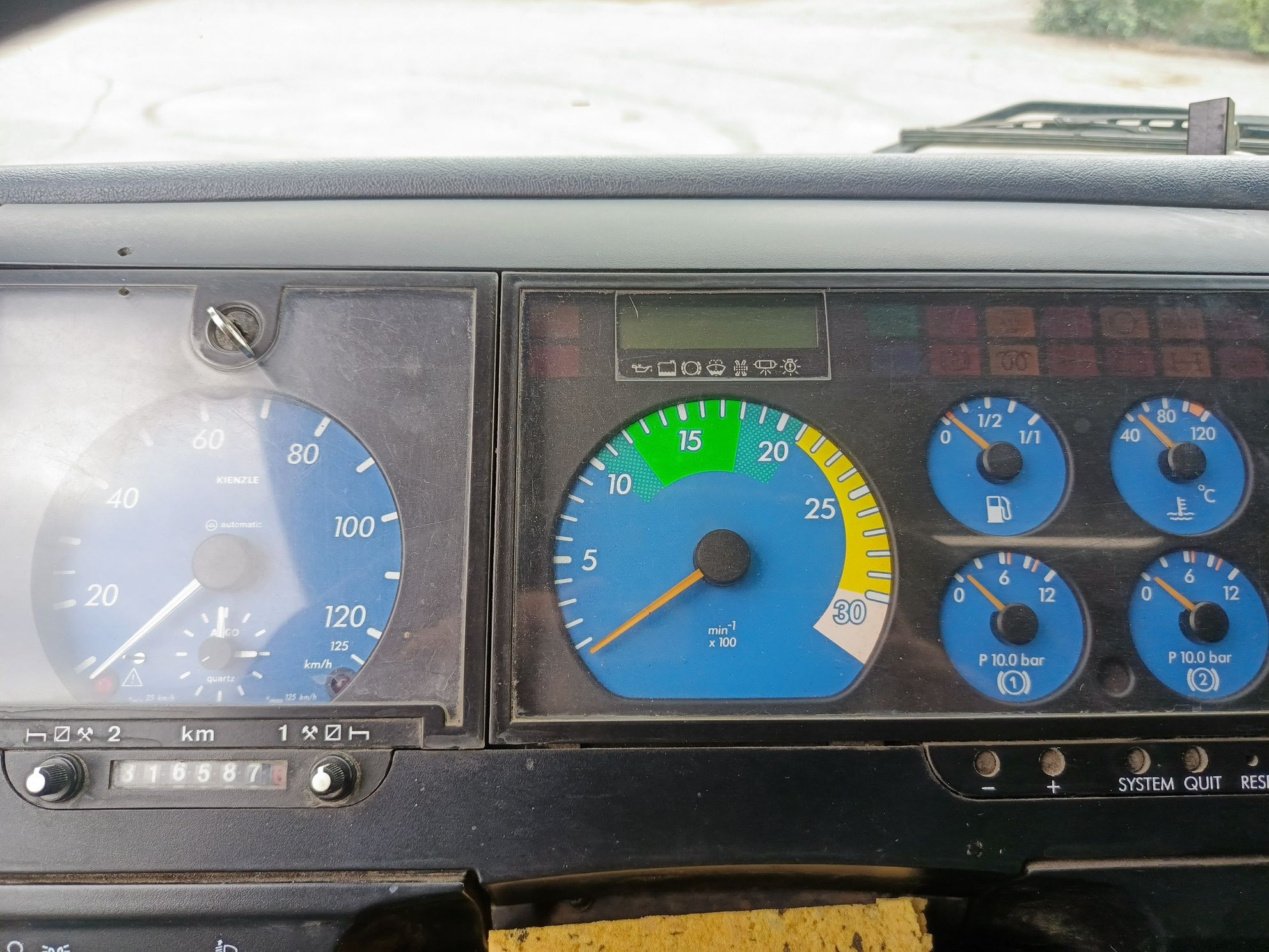 Atego 1217 гідроборт