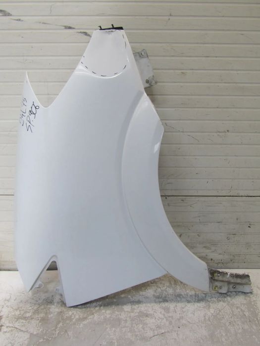 mercedes sprinter 906 błotnik prawy (uszkodzony)